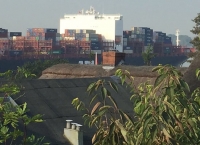 Containerschiff.jpg