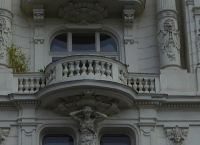 andere Laender schmucke Balkone.jpg